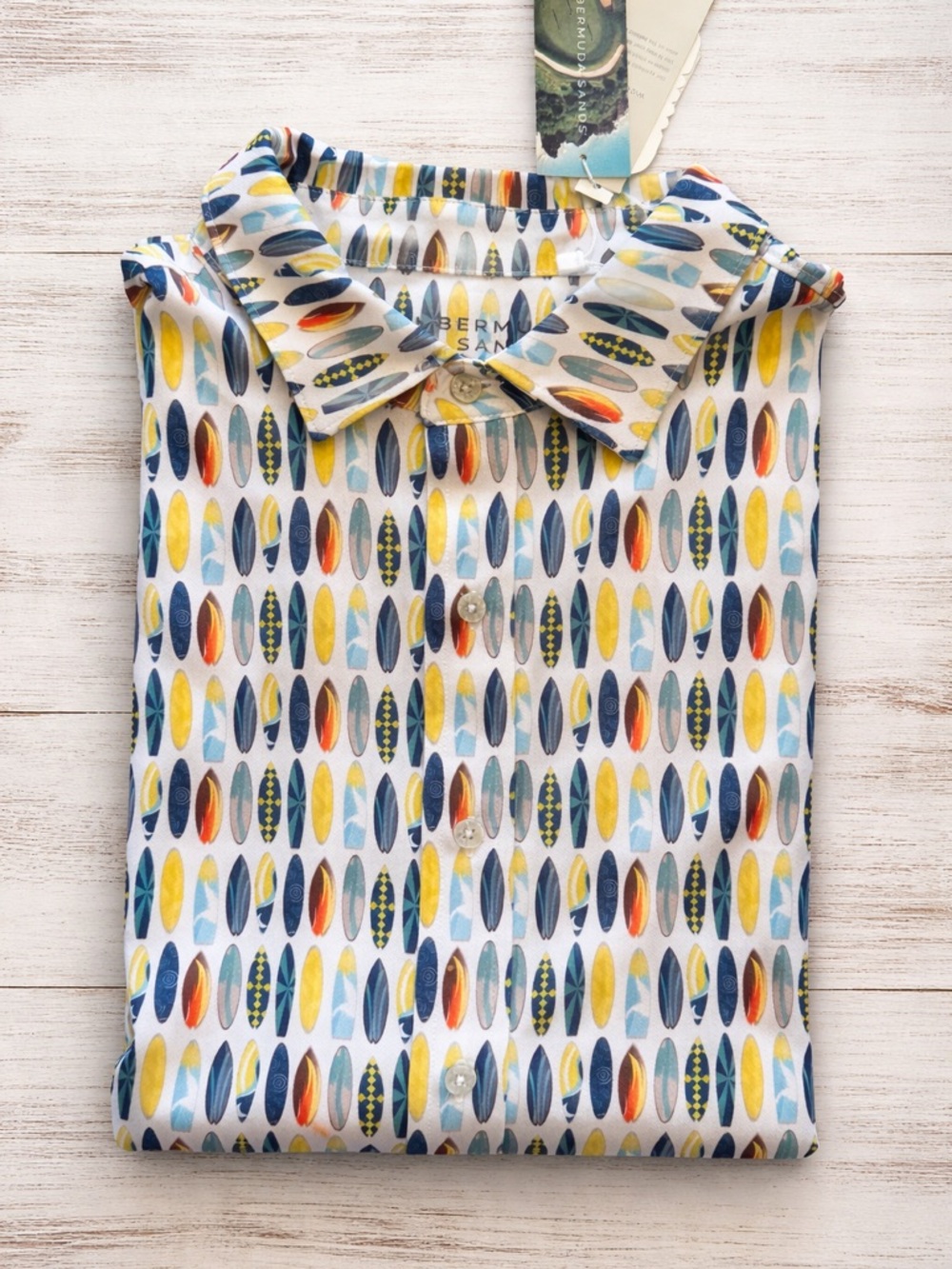 New Men’s Bermuda Sands Short Sleeve Button Down Polo Shirt Surfboards Design M